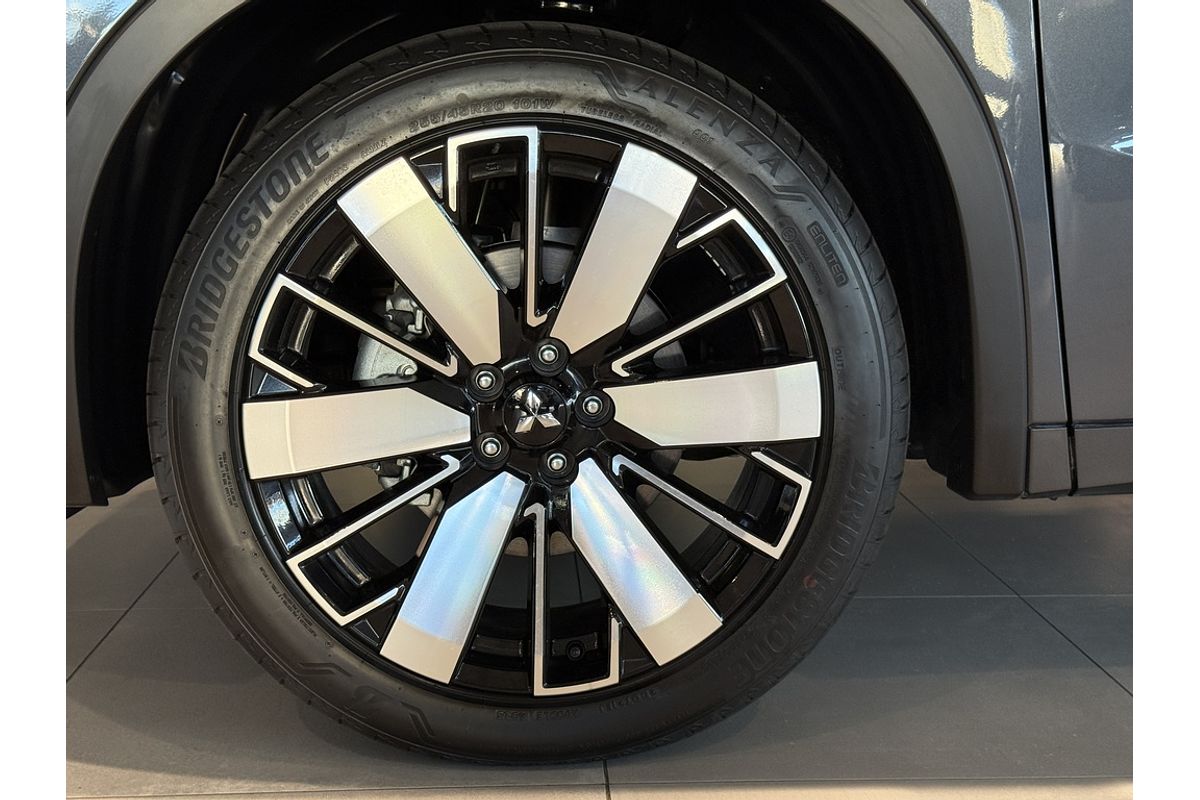 2025 Mitsubishi ZM Outlander EXCEED TOURER 2.5 AWD 5S