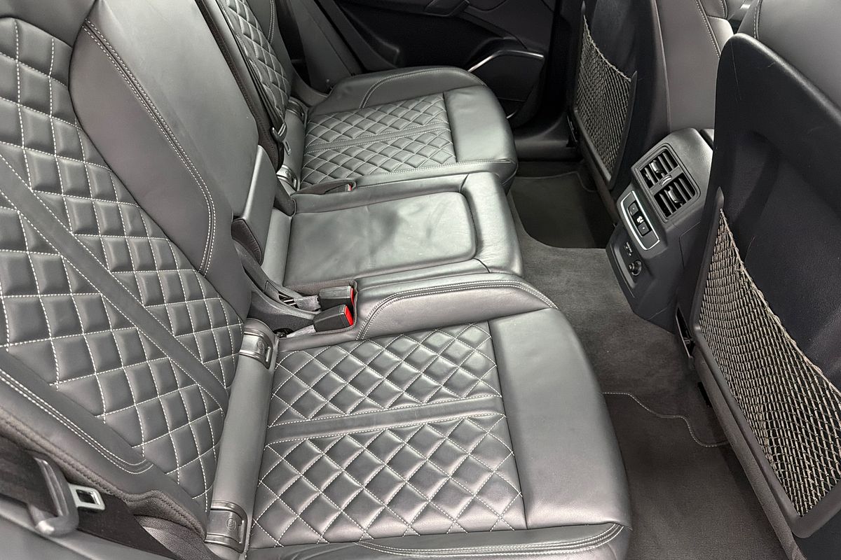 2022 Audi Q5 45 TFSI S line FY