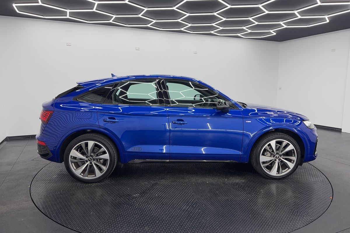 2022 Audi Q5 45 TFSI S line FY