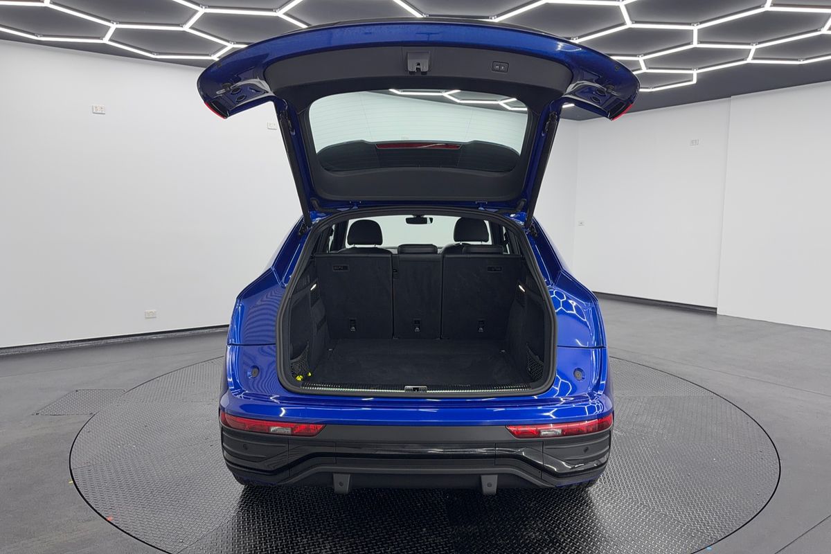 2022 Audi Q5 45 TFSI S line FY