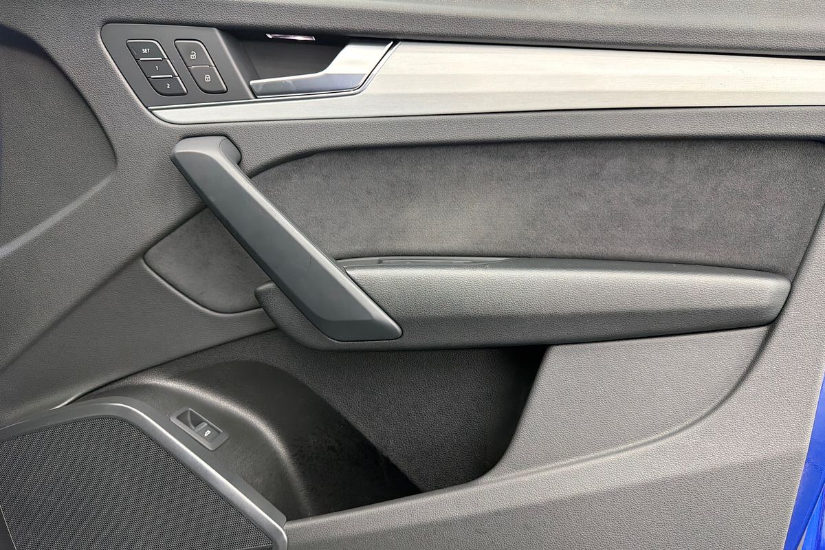 2022 Audi Q5 45 TFSI S line FY