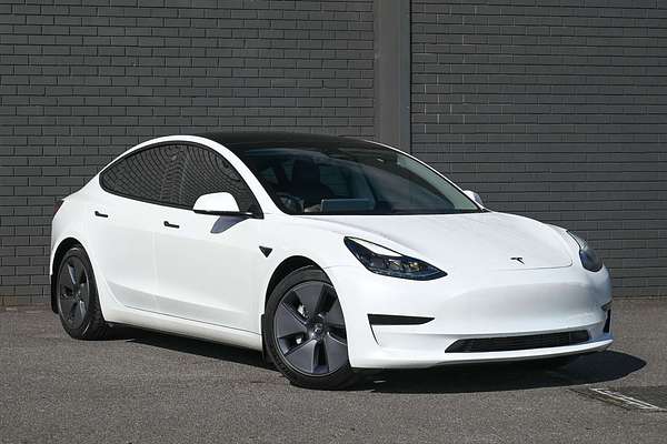 2022 Tesla Model 3 Rear-Wheel Drive
