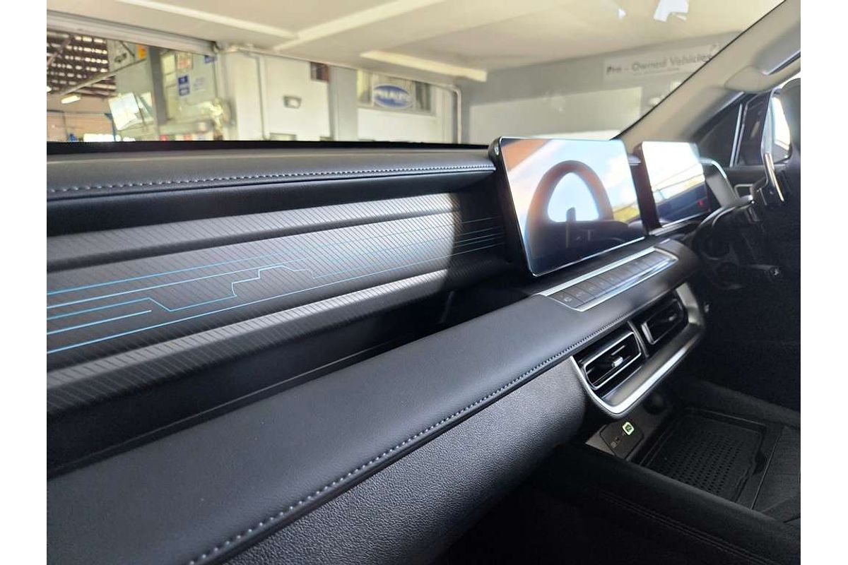 Ute Alpha PHEV Luxury 4x4