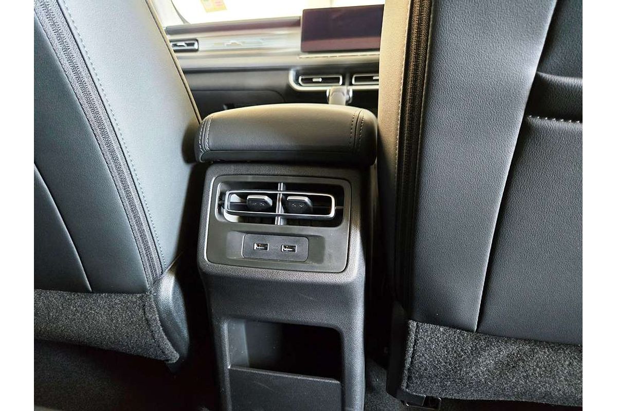 Ute Alpha PHEV Luxury 4x4