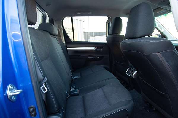2021 Toyota Hilux SR5 GUN126R 4X4 thumb-7