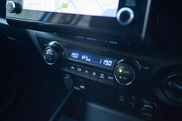 2021 Toyota Hilux SR5 GUN126R 4X4 thumb-26