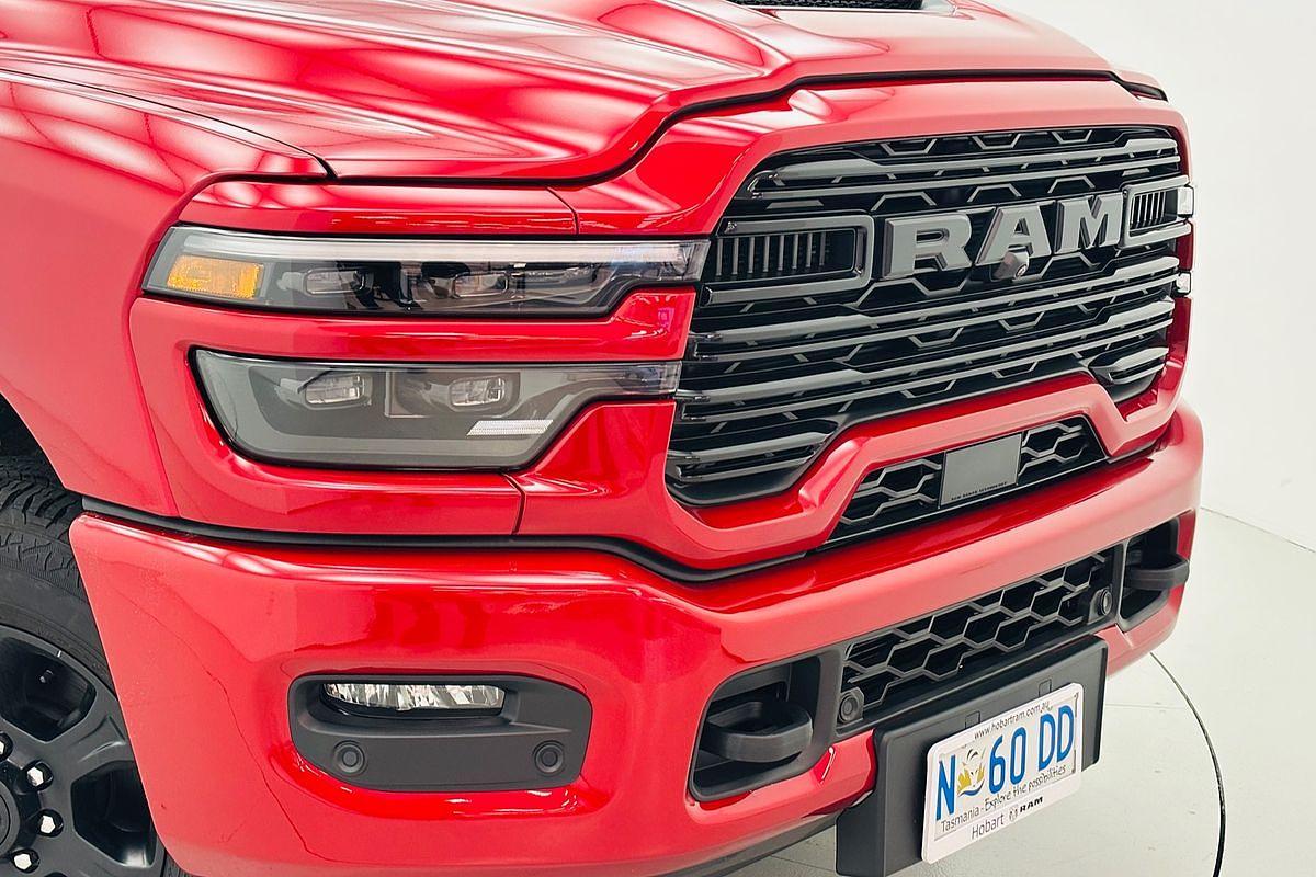 2026 Ram Trucks 2500 Laramie Crew Cab (DJ7P9124H.26/STD)