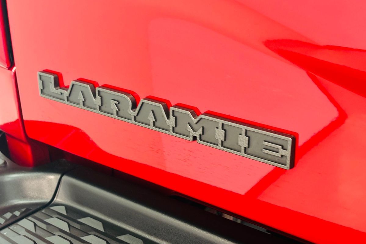 2026 Ram Trucks 2500 Laramie Crew Cab (DJ7P9124H.26/STD)