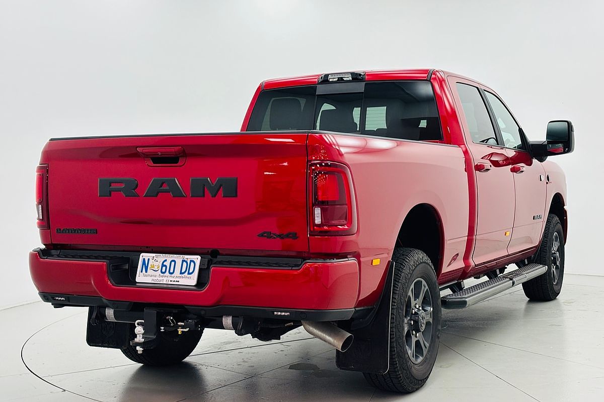 2026 Ram Trucks 2500 Laramie Crew Cab (DJ7P9124H.26/STD)