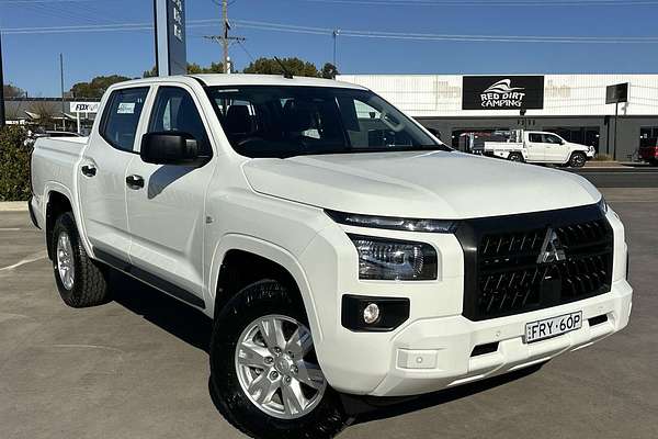 2025 Mitsubishi Triton GLX MV 4X4