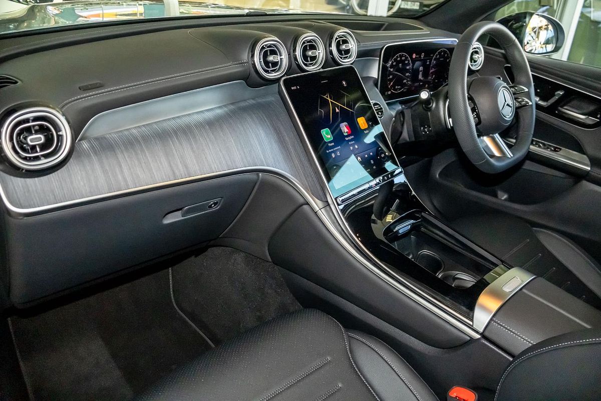 X254 806MY GLC200 WAG 9G 9sp 2 0T/17kW