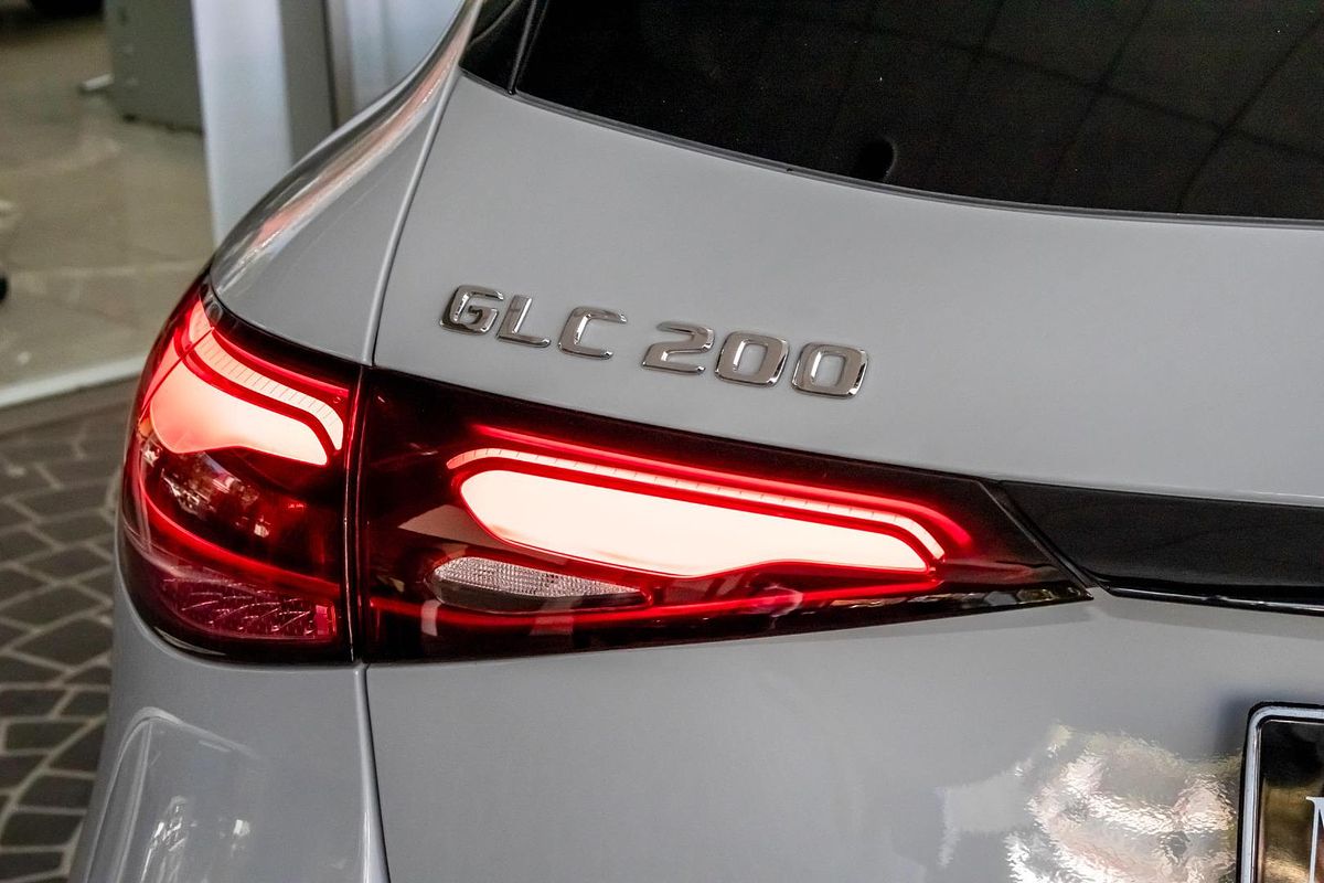 X254 806+056MY GLC200 WAG 9G 9 sp 2.0T/17kW