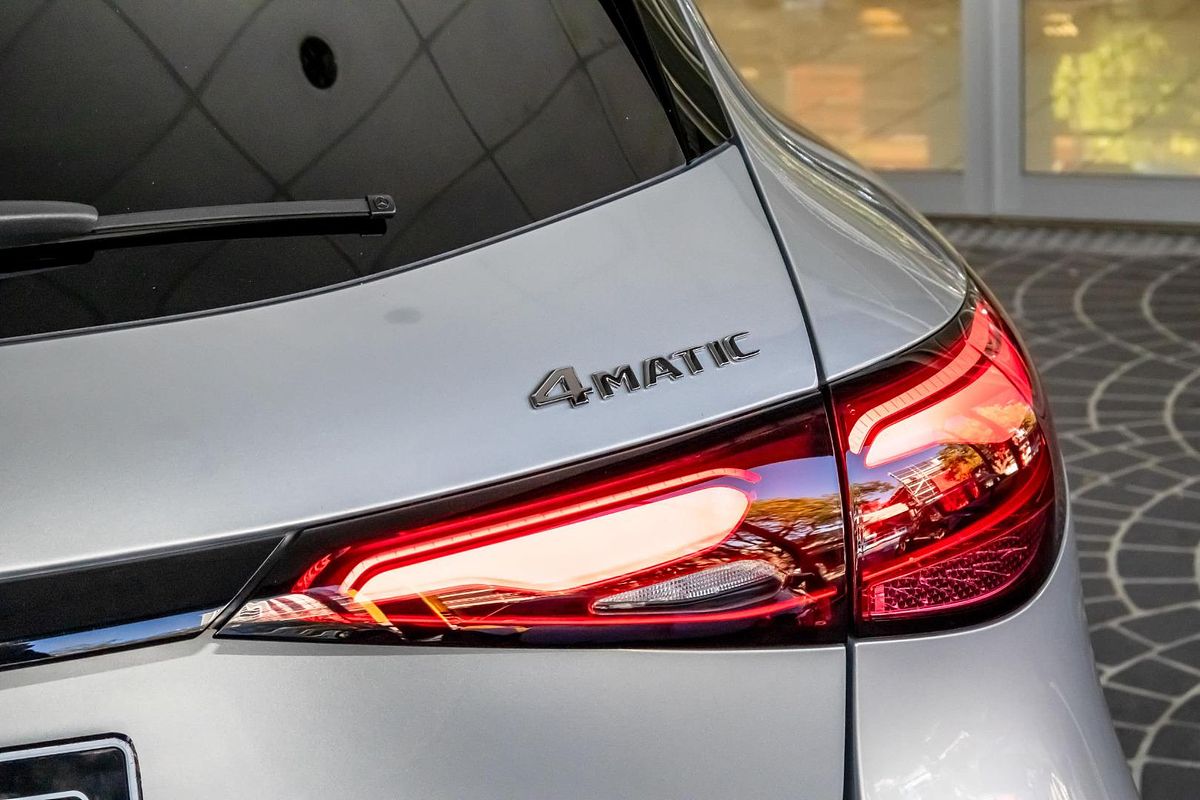 X254 806MY GLC200 WAG 9G 9sp 2 0T/17kW