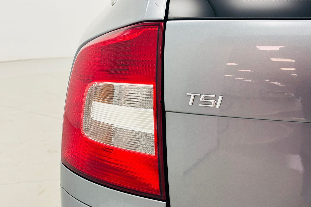 2012 Skoda OCTAVIA 90 TSI 7 SP AUTO DIRECT SHIFT 4D WAGON T4