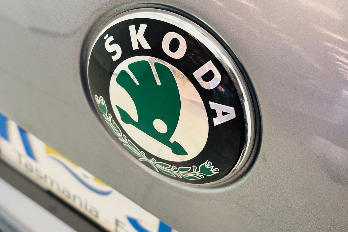 2012 Skoda OCTAVIA 90 TSI 7 SP AUTO DIRECT SHIFT 4D WAGON T4