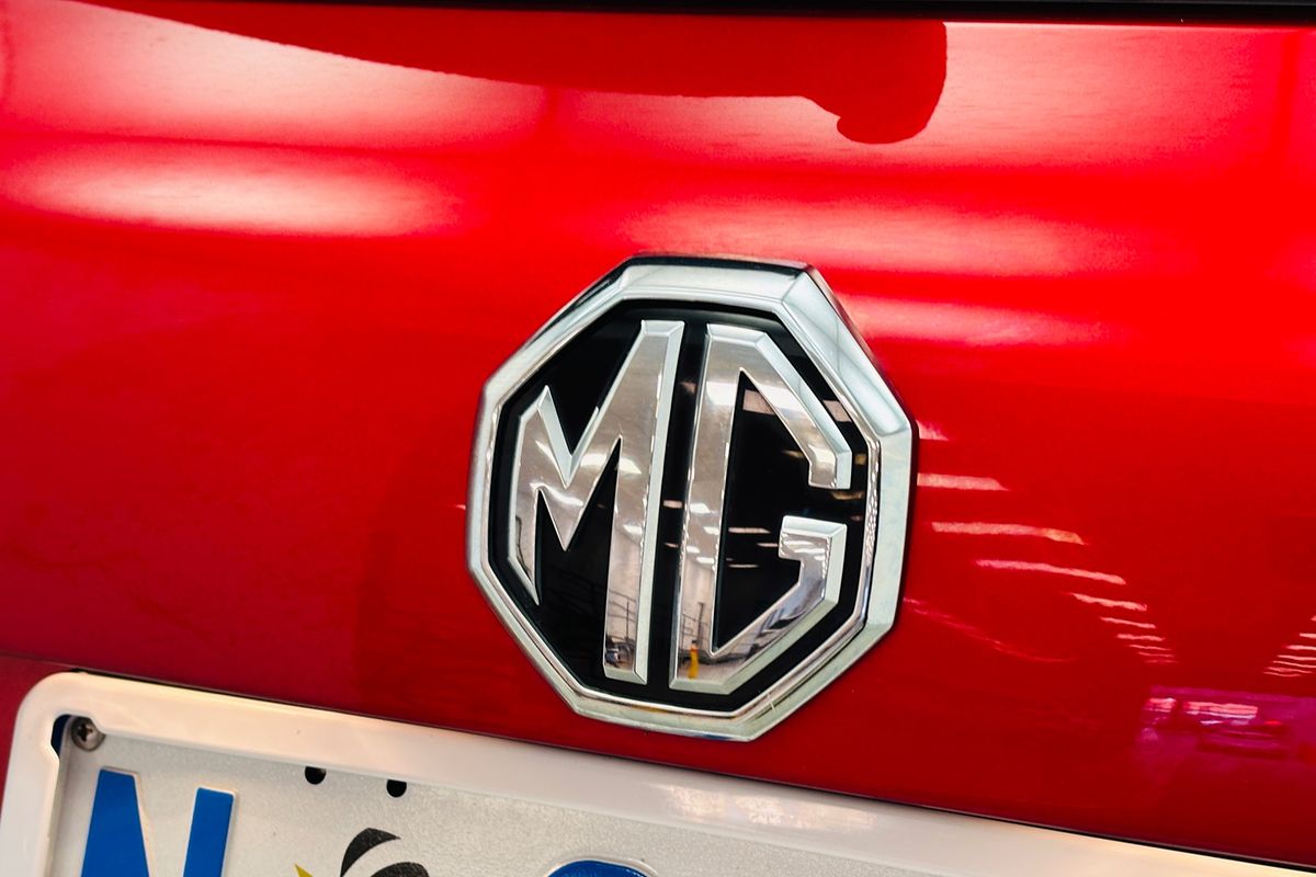 MY22 MGHS 1.5T VIBE 5DR SUV (MGHS7DCTVIBE22)