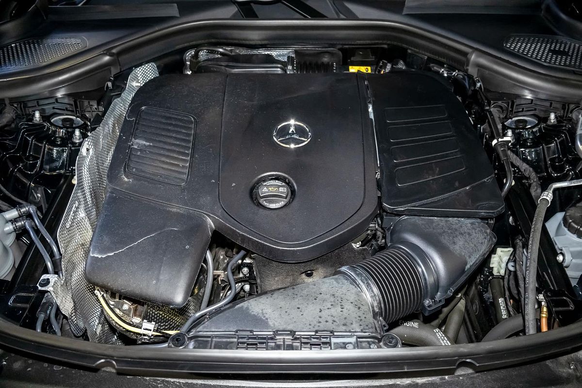X254 805MY GLC300 WAG 9G 9sp 2 0T/17kW