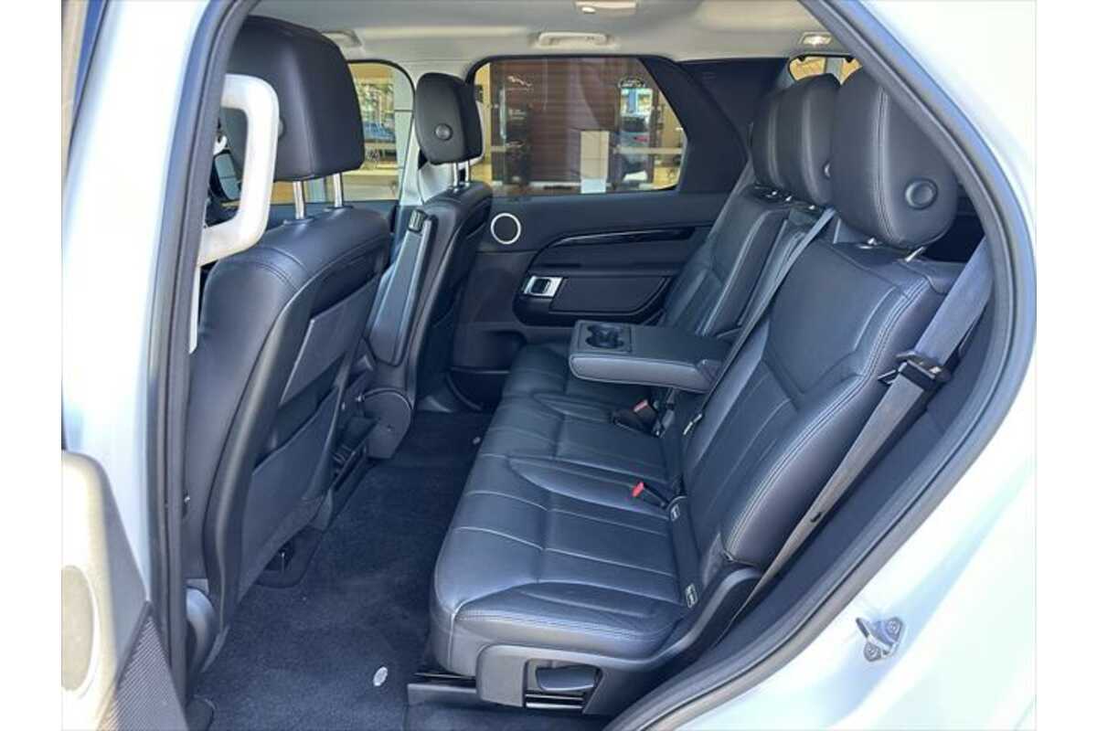 2017 Land Rover Discovery SD4 - SE