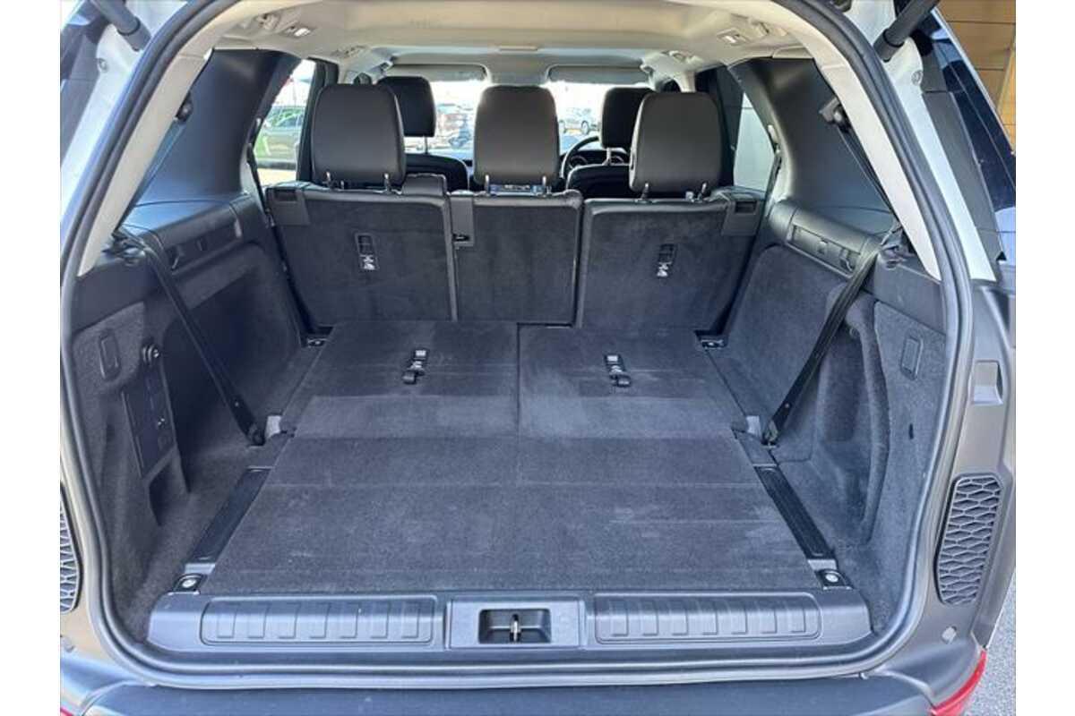 2017 Land Rover Discovery SD4 - SE