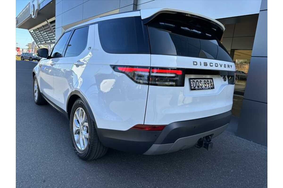 2017 Land Rover Discovery SD4 - SE