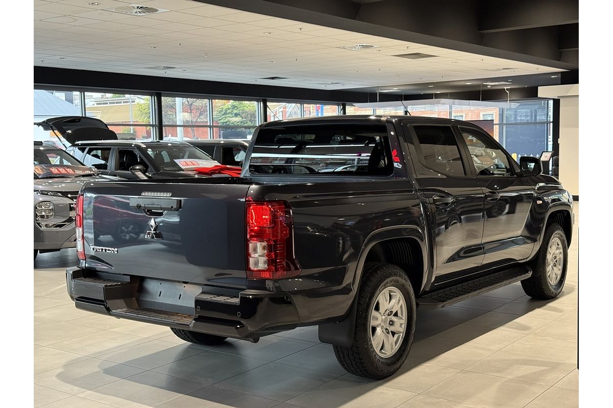 2026 Mitsubishi MV Triton GLX+ 2.4L D 6AT 4X4 DC PU