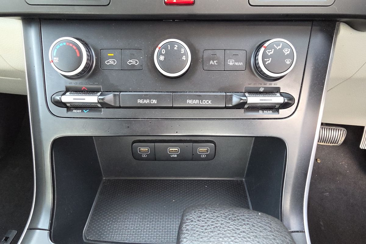MY22 Kia KA4 S DSL Auto Wagon