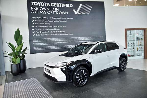 2025 Toyota bZ4X XEAM11R