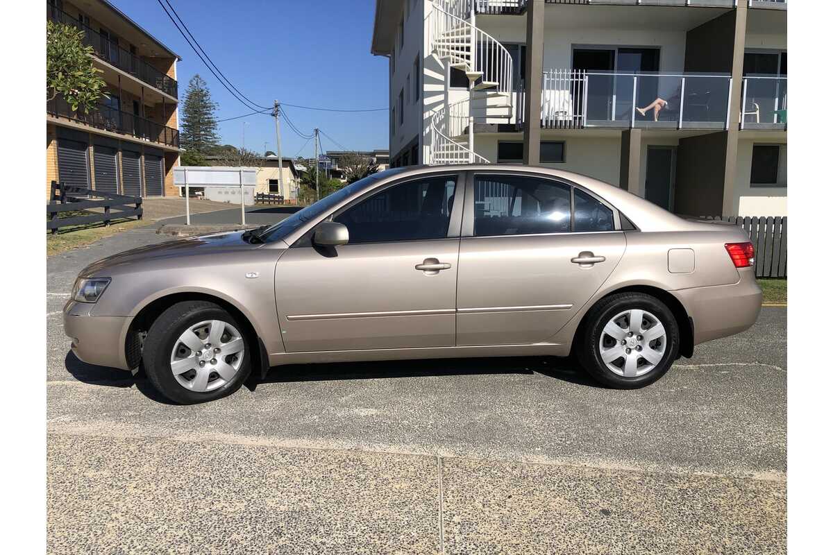 2005 Hyundai Sonata  NF