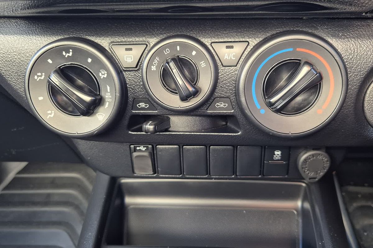 4x2 Workmate 2.7L Petrol Automatic Single Cab C/C