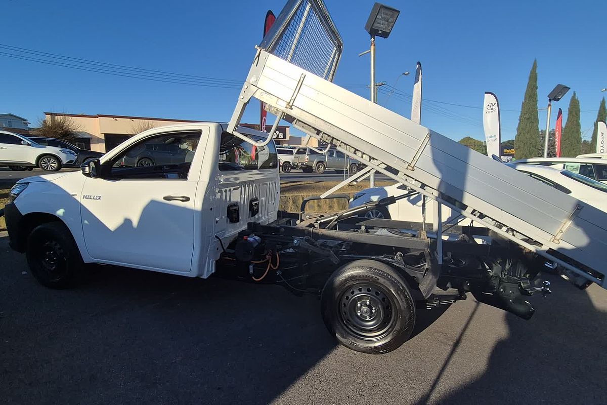 4x2 Workmate 2.7L Petrol Automatic Single Cab C/C