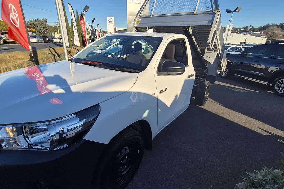 4x2 Workmate 2.7L Petrol Automatic Single Cab C/C