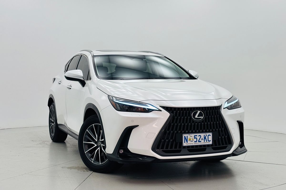 NX NX 350H LUXURY AWD, CVT 2.5L 4CYL PETROL/ELECTRIC