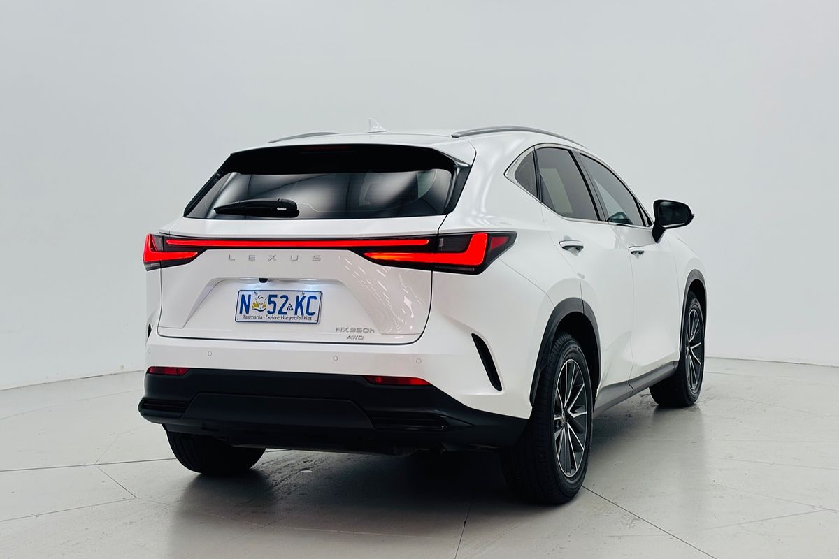 NX NX 350H LUXURY AWD, CVT 2.5L 4CYL PETROL/ELECTRIC