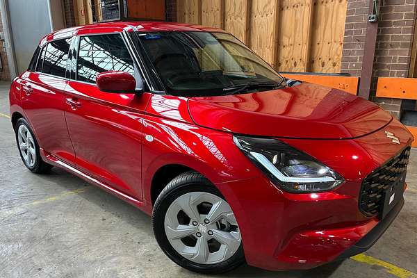 2026 Suzuki Swift Hybrid Plus UZ