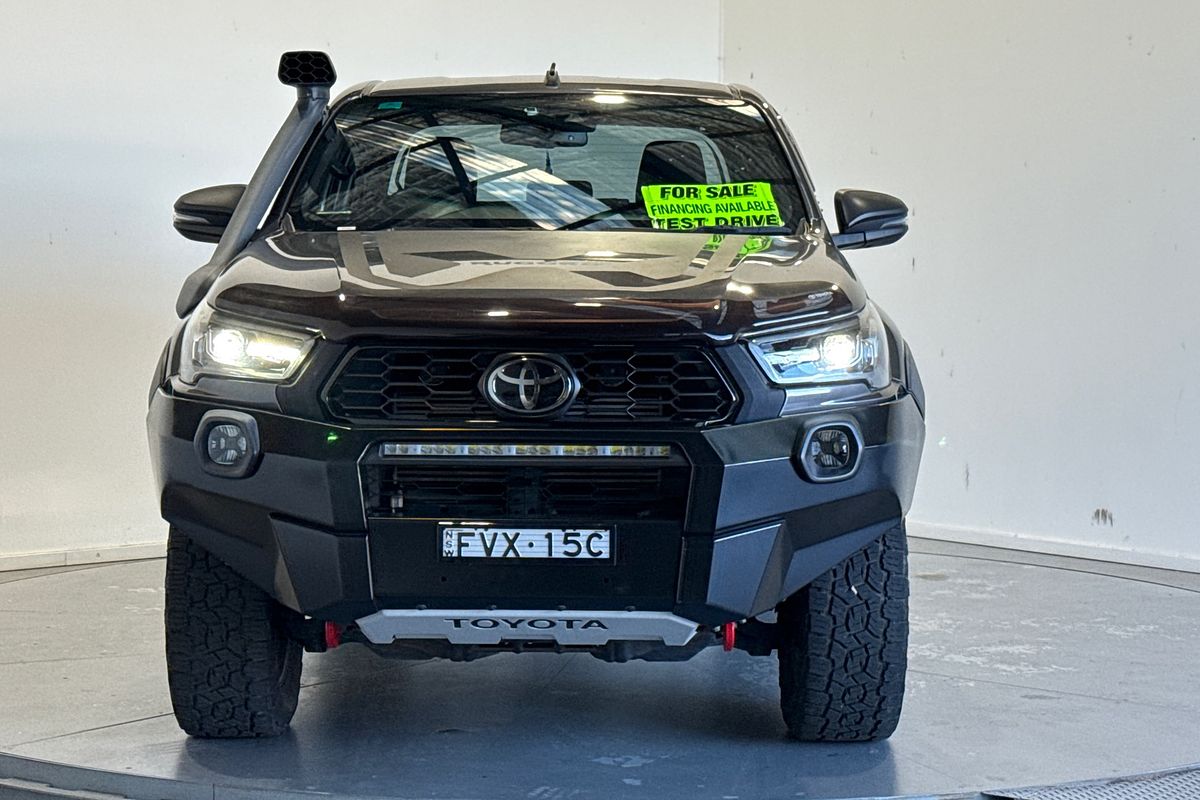 2021 Toyota Hilux SR5 (4x4) GUN126R FACELIFT 4X4