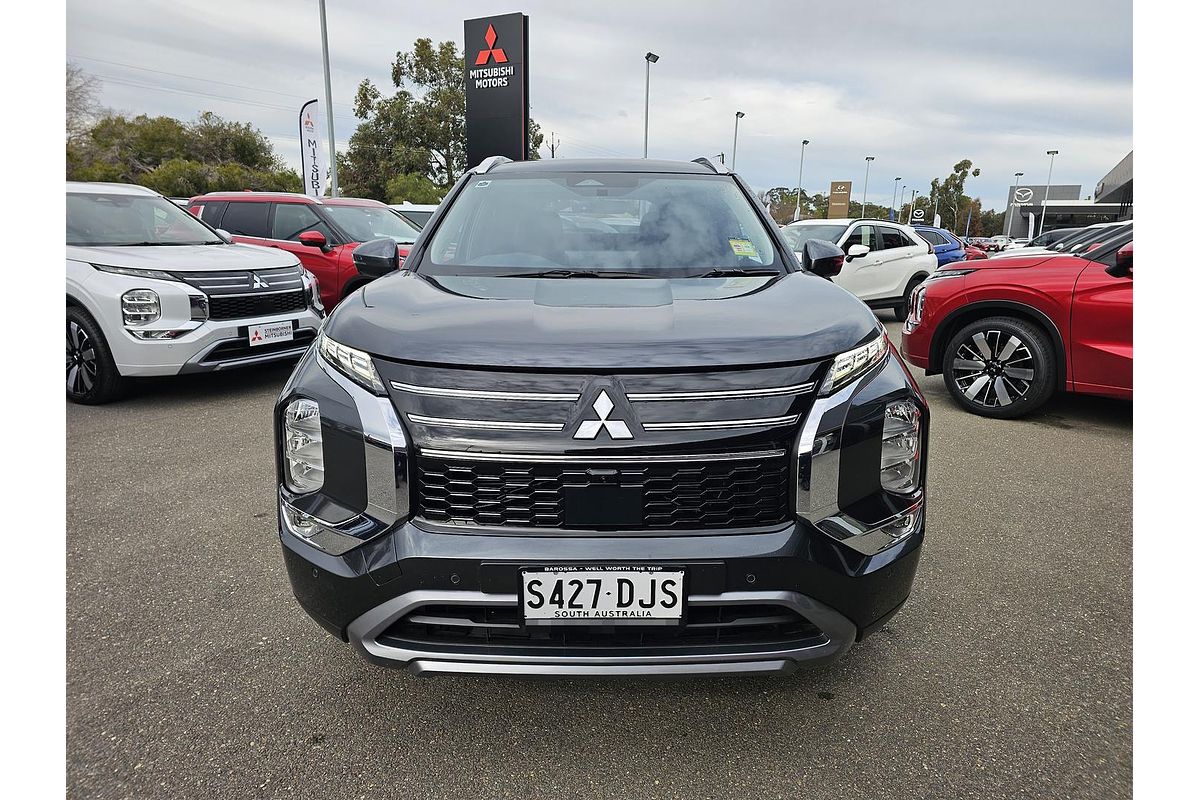 2025 Mitsubishi Outlander LS ZM