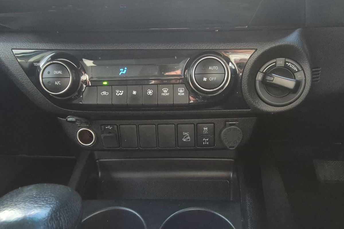 4x4 SR5 2.8L T Diesel Automatic Double Cab