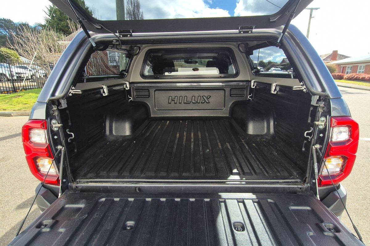 4x4 SR5 2.8L T Diesel Automatic Double Cab