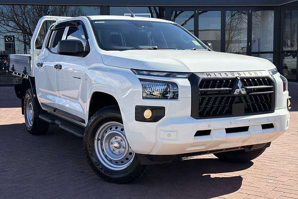 2025 Mitsubishi Triton GLX MV 4X4
