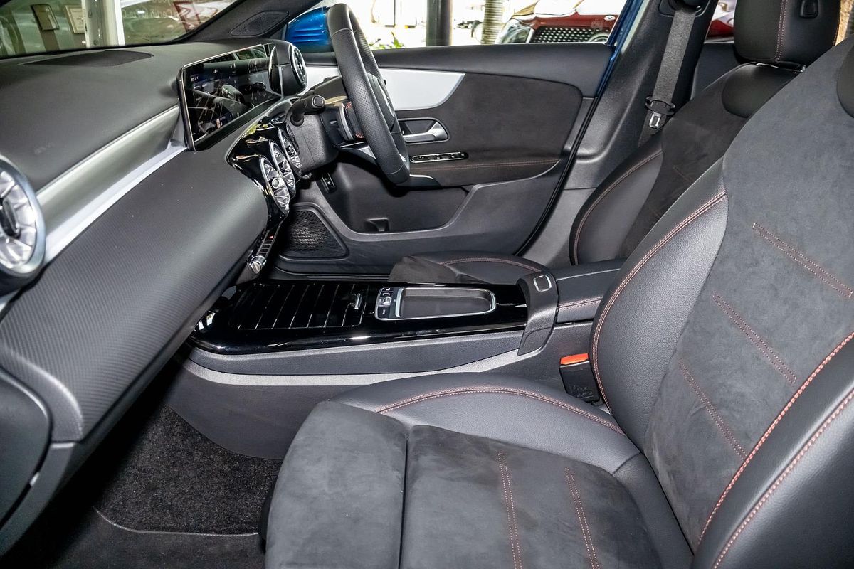V177 805+055MY A200 Sedan 4dr DCT 7sp 1.3T
