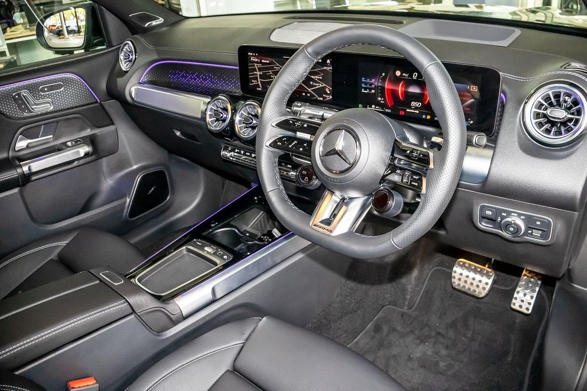X247 806MY GLB35 AMG WAG SSD 8 sp 2.0T/10kW