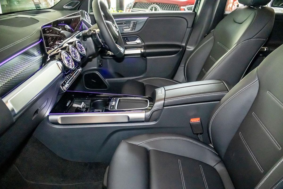 X247 806MY GLB35 AMG WAG SSD 8 sp 2.0T/10kW