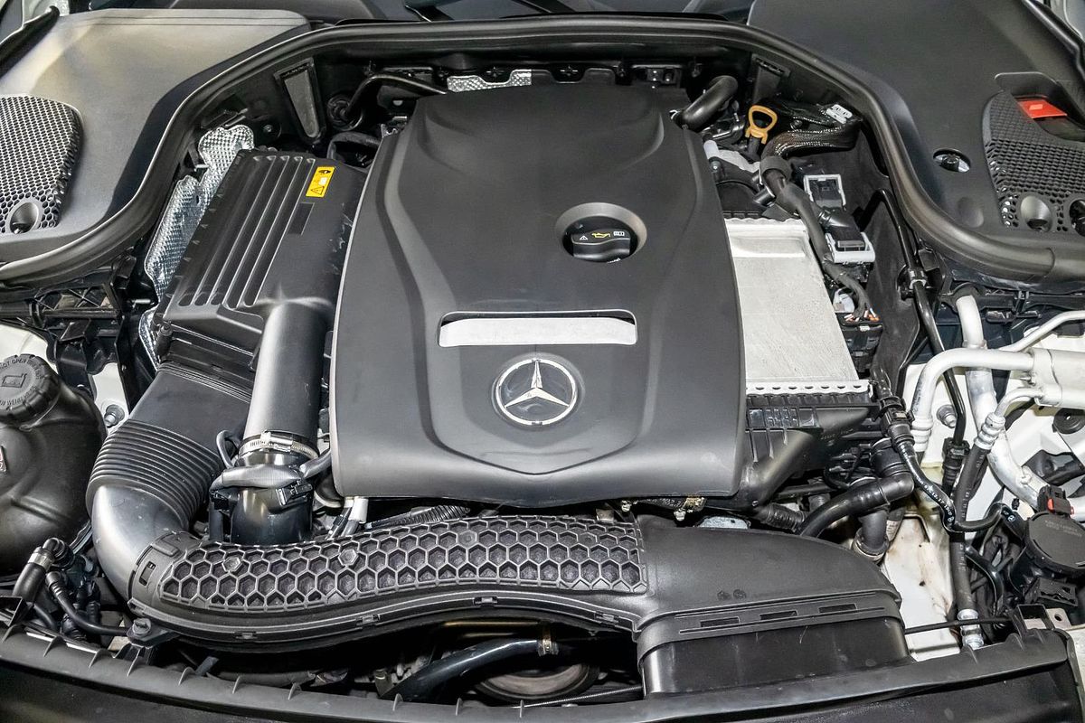 C238 808+058MY E300 CPE 2dr 9G 9sp 2.0T