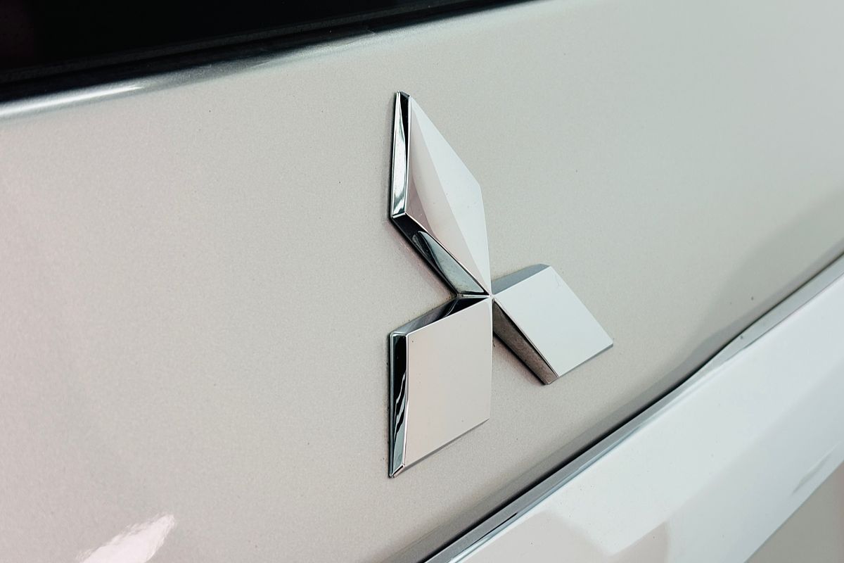 2022 Mitsubishi QF Pajero Sport EXCEED 2.4D 8AT 4WD 7S