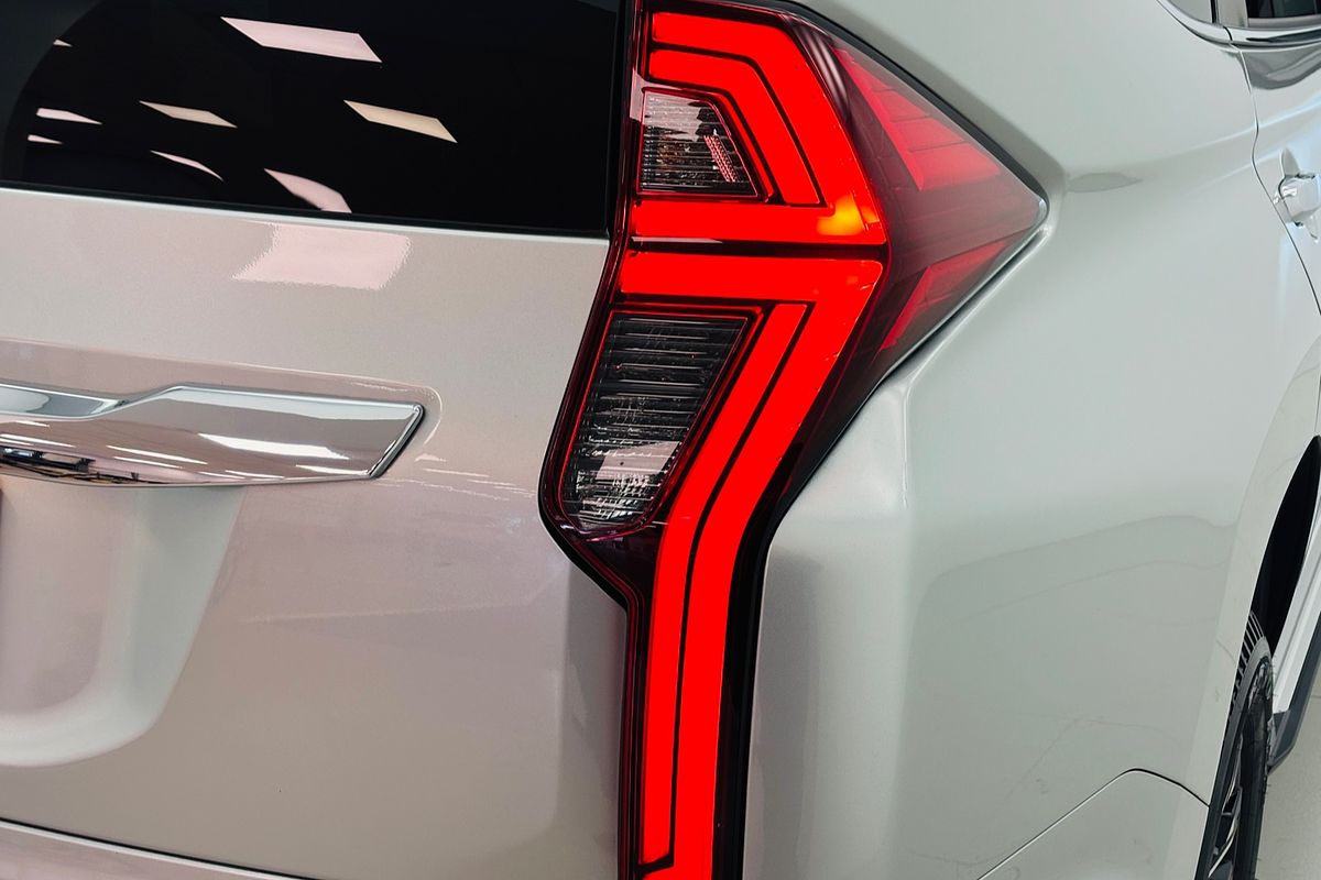 2022 Mitsubishi QF Pajero Sport EXCEED 2.4D 8AT 4WD 7S