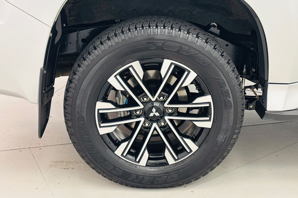 2022 Mitsubishi QF Pajero Sport EXCEED 2.4D 8AT 4WD 7S