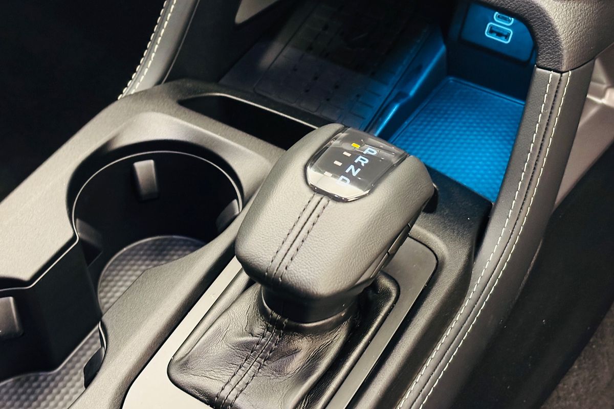 Ford EVEREST, 2026.50, SUV, PLATINUM, 4x4, 3.0L V6 DSL,10 SPD AUTO