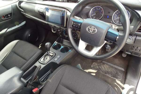 2017 Toyota Hilux SR GUN126R