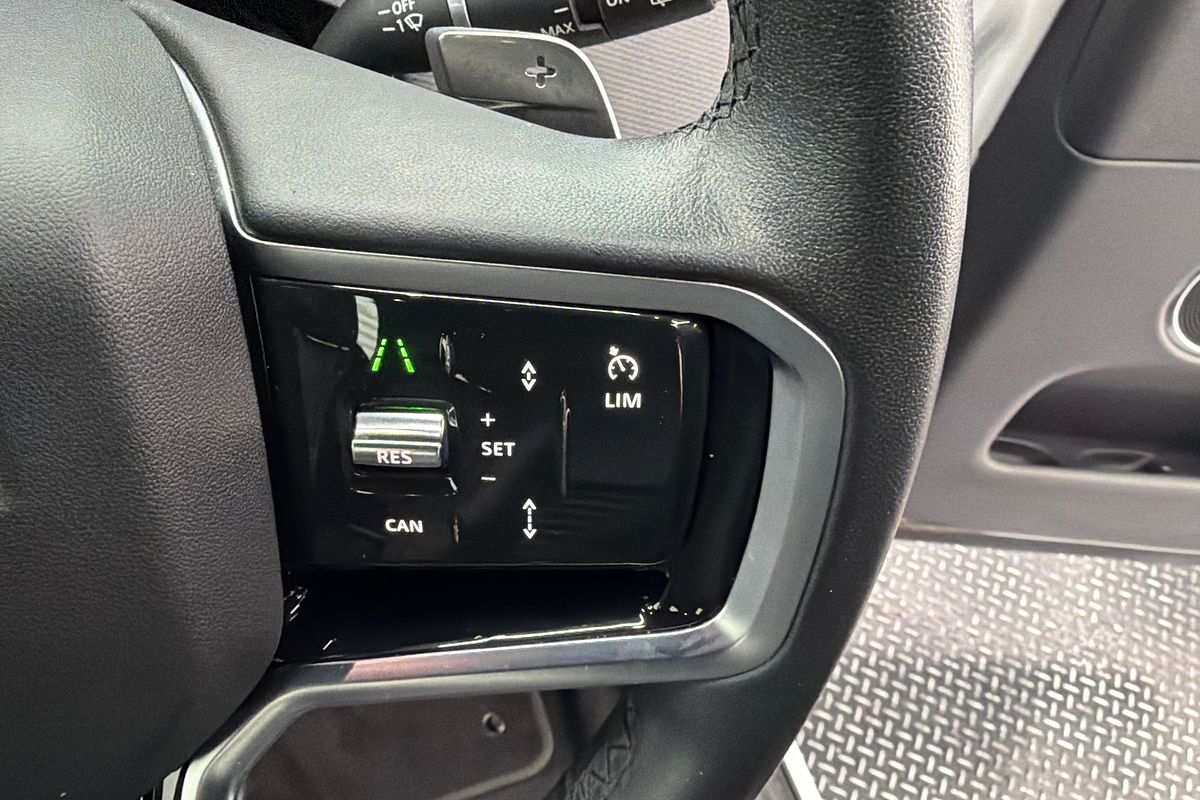 2022 Land Rover Discovery Sport P250 R-Dynamic SE L550