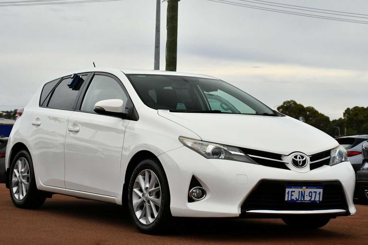 SOLD 2013 Toyota Corolla Ascent Sport SCVT in White Used Hatch